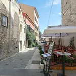 Alighieri Unique